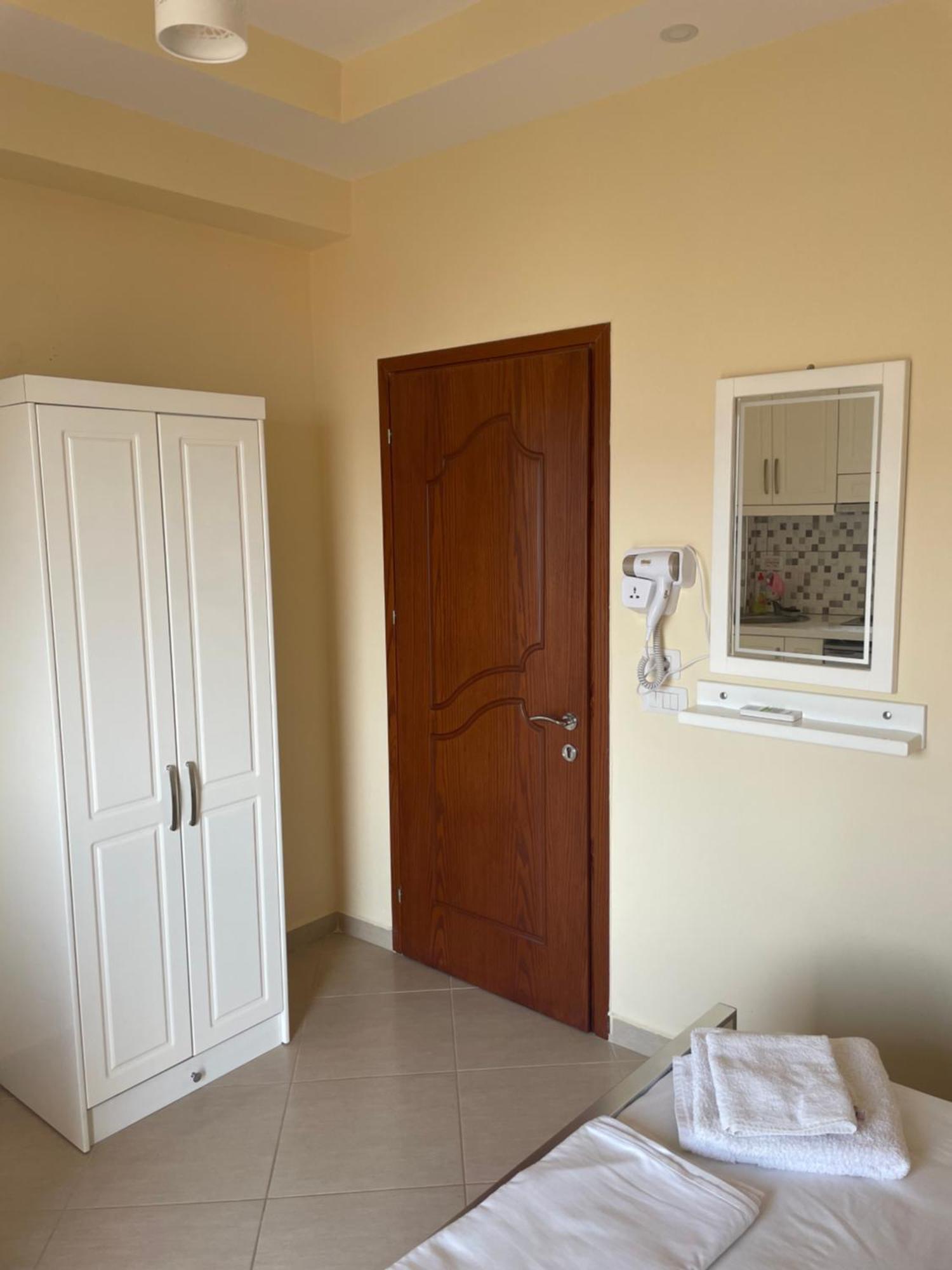 Honey Studios Sarande Exterior photo